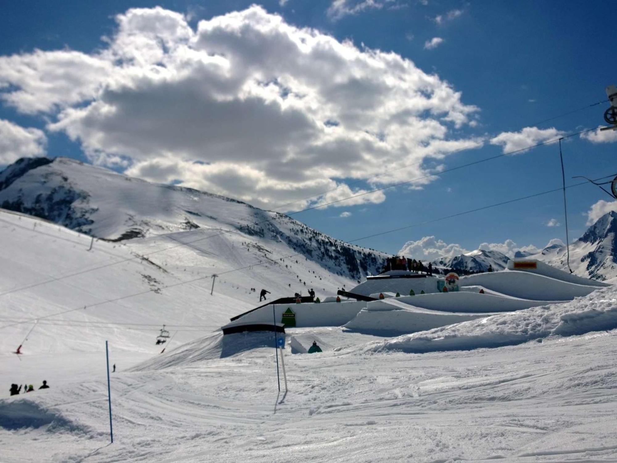 Charmant Studio Cabine 4 Pers. Avec Balcon, Proche Centre Et Thermes A Saint-Lary-Soulan - Fr-1-296-231 エクステリア 写真